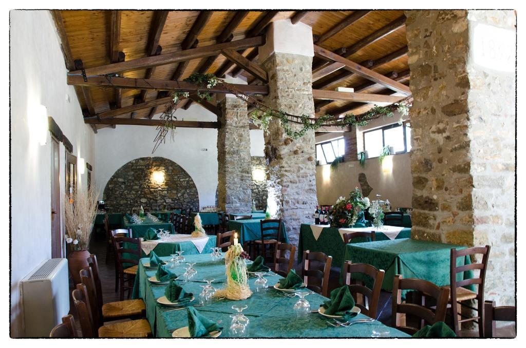 Agriturismo Sant'Agata Piana Degli Albanesi Extérieur photo