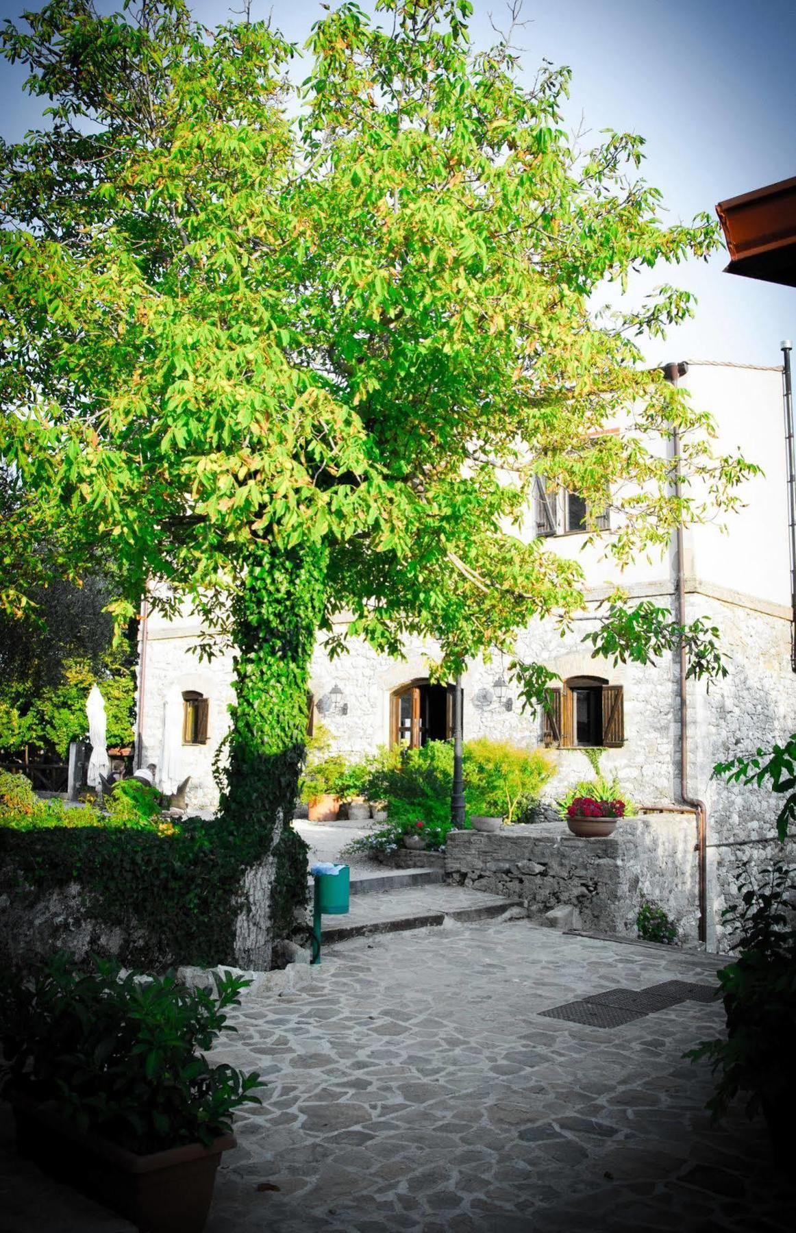 Agriturismo Sant'Agata Piana Degli Albanesi Extérieur photo