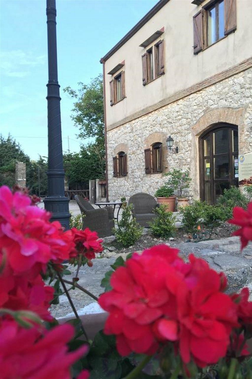 Agriturismo Sant'Agata Piana Degli Albanesi Extérieur photo