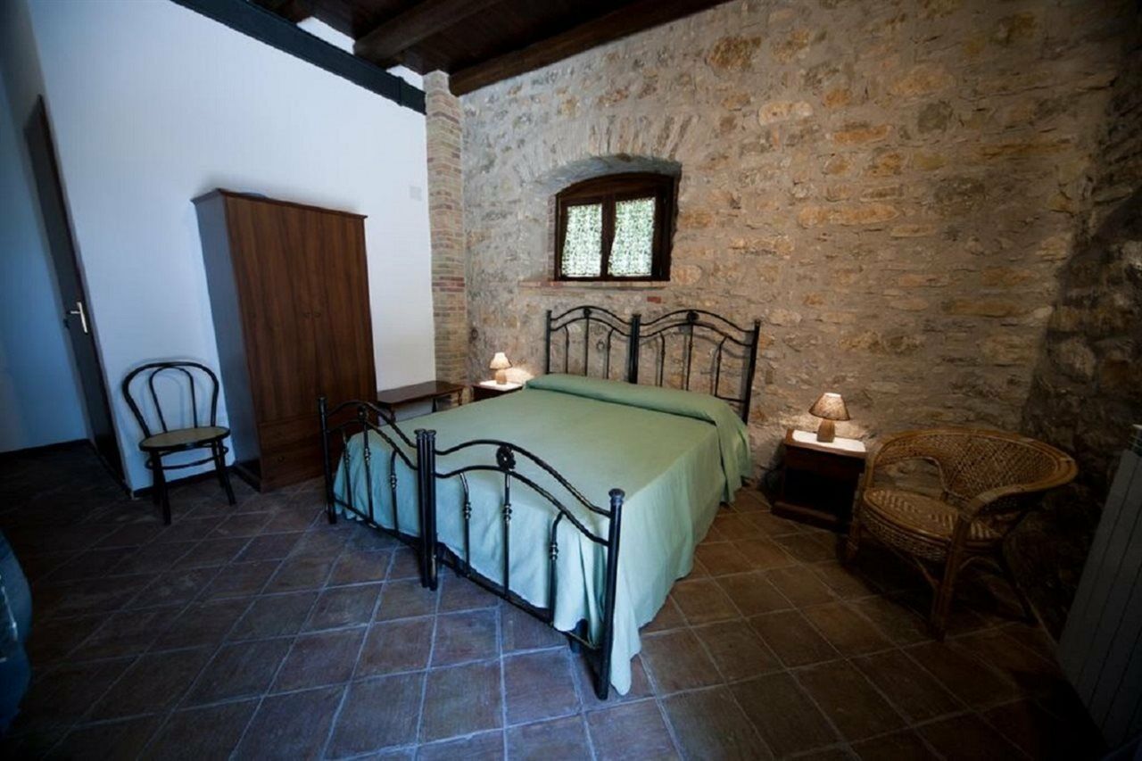 Agriturismo Sant'Agata Piana Degli Albanesi Extérieur photo